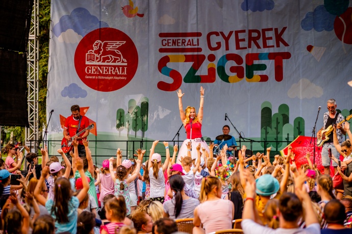 Állatsimogató és INGYENES Halász Judit koncert is lesz a Gyerekszigeten!