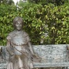 Sokak kedvence a Szabó Magda szobor és pad - Képek itt!
