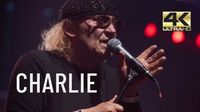 Ingyen látható Charlie karácsnyi koncertje!
