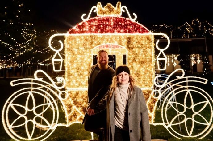 Sisi Fénykertje - Fénypompás Kastélypark a Gödöllői Királyi Kastélyban! Jegyek és képek itt!